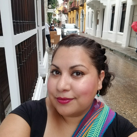 Meet your Posher, Christy - Picture 3 of 8